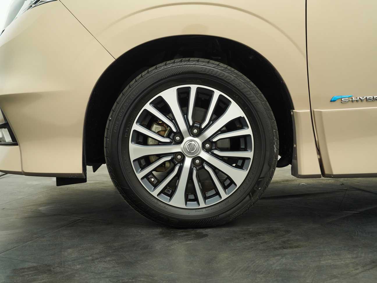 terpakai 2019 Nissan Serena S-Hybrid High-Way Star Premium 2.0