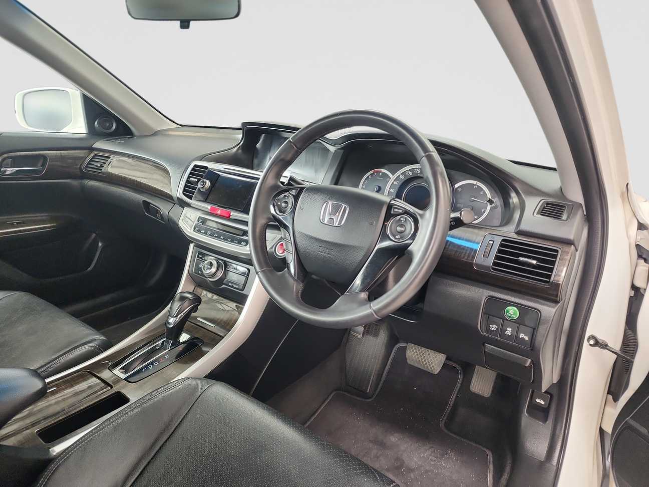 used 2014 Honda Accord VTi-L 2.0