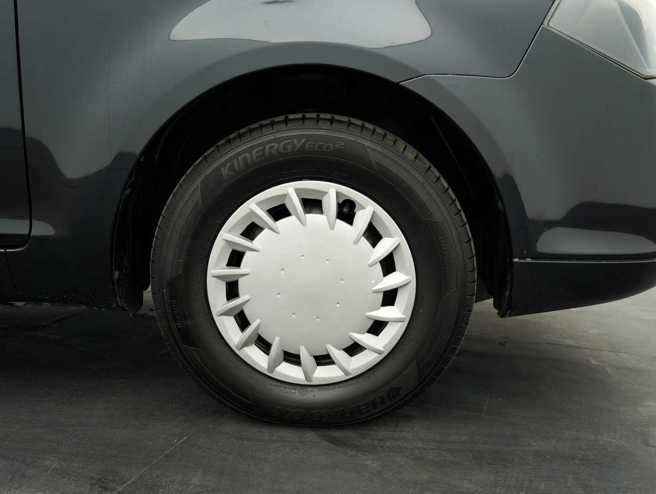 used 2014 Proton Saga SV 1.3