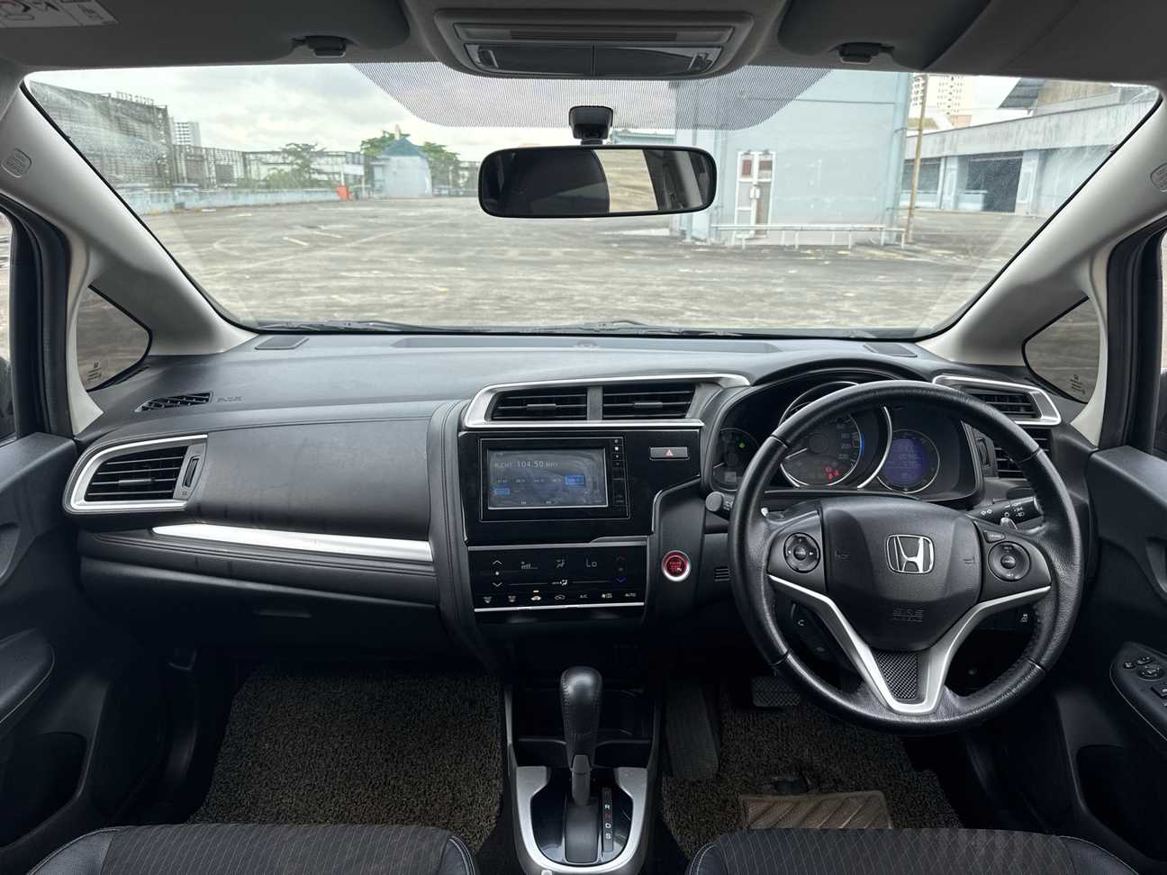 used 2018 Honda Jazz V 1.5