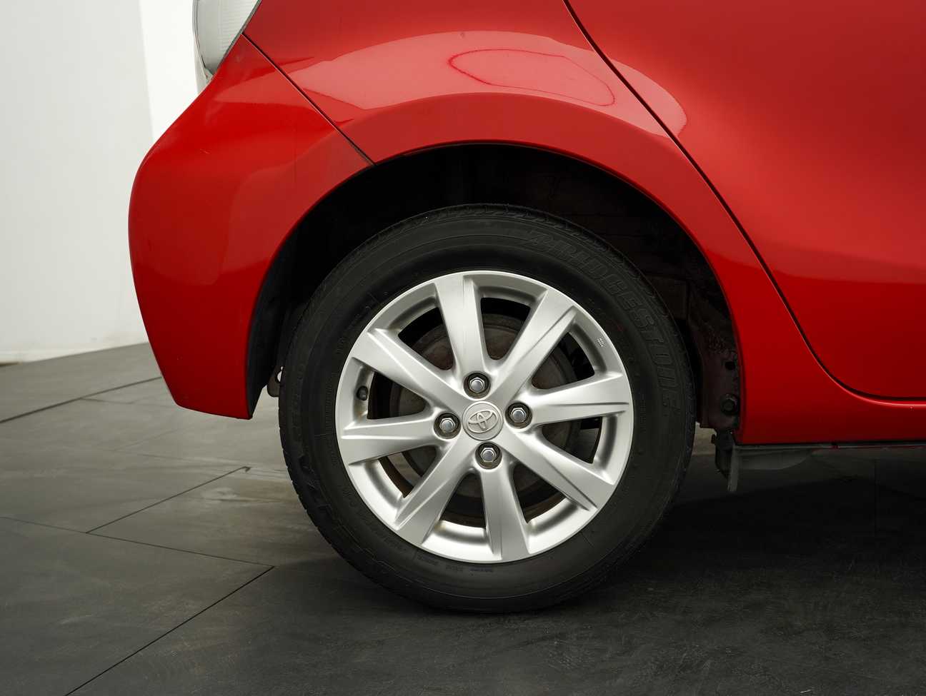 used 2013 Toyota Prius C Hybrid 1.5