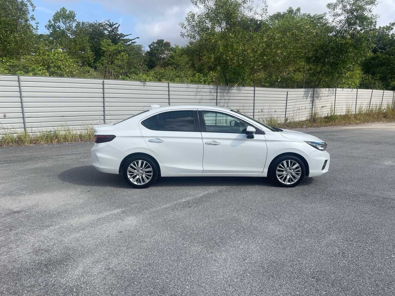 terpakai 2022 Honda City V 1.5