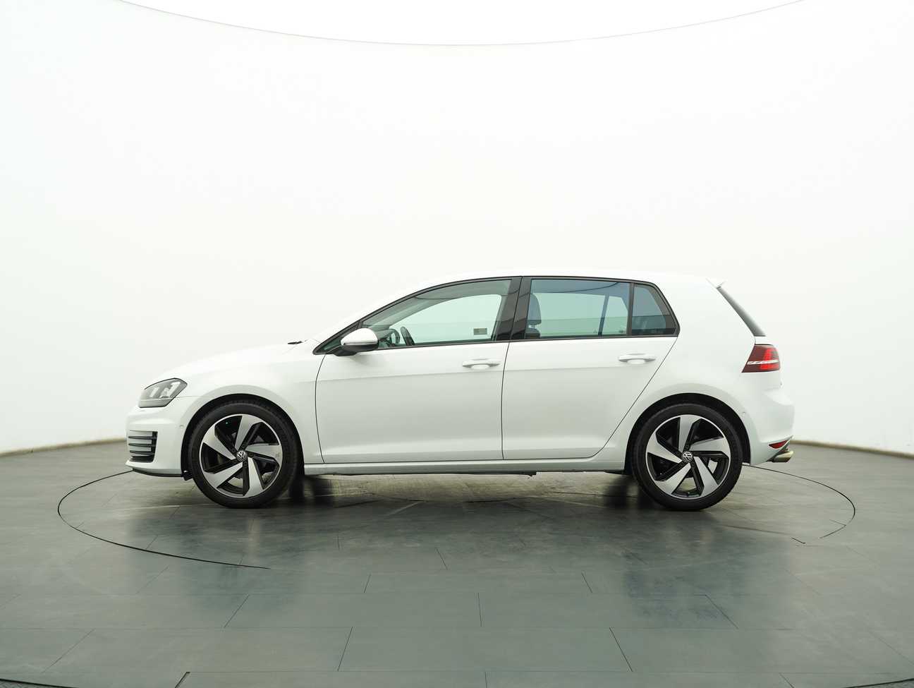 used 2016 Volkswagen Golf TSI Highline 1.4