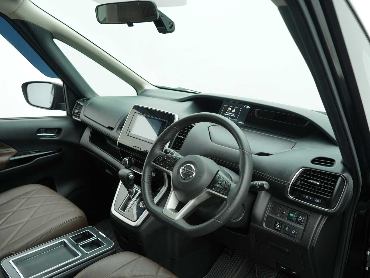 used 2021 Nissan Serena S-Hybrid High-Way Star 2.0