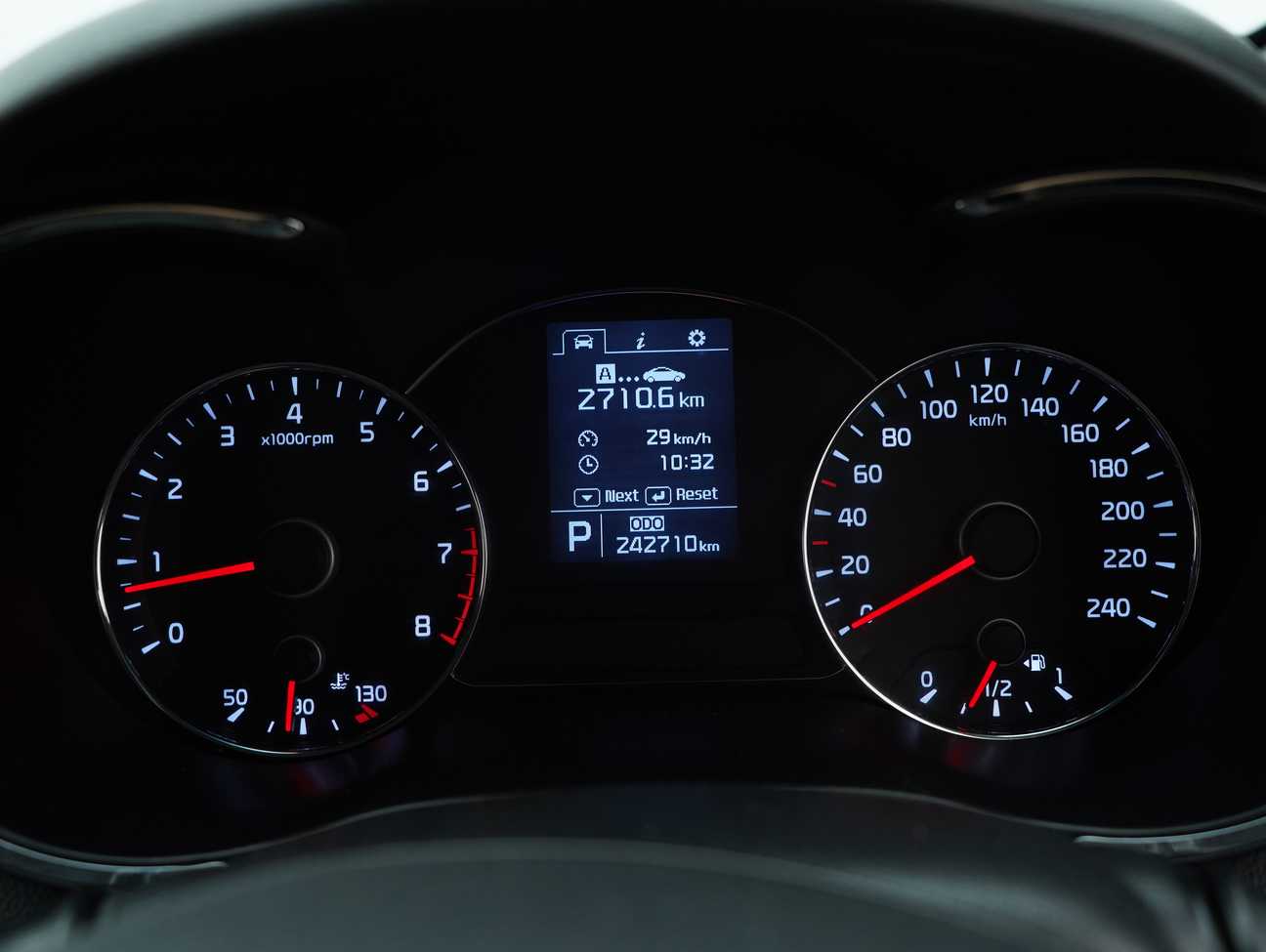 terpakai 2014 Kia Cerato  1.6