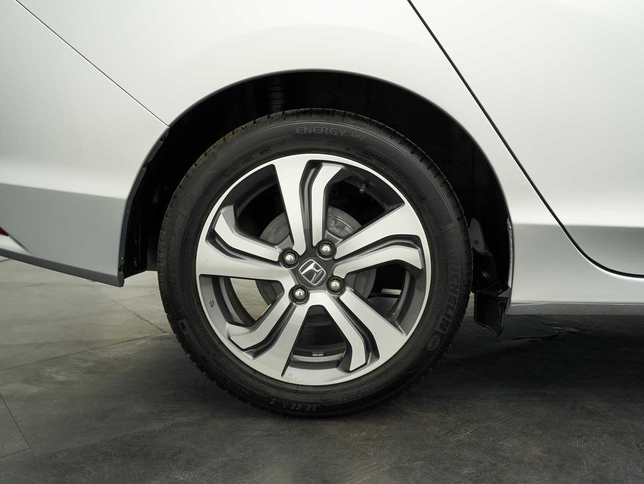 used 2015 Honda City V 1.5