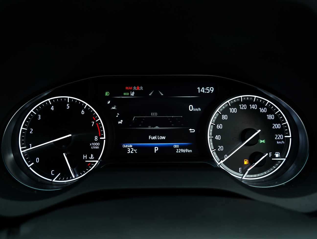 used 2021 Toyota Harrier Luxury 2.0