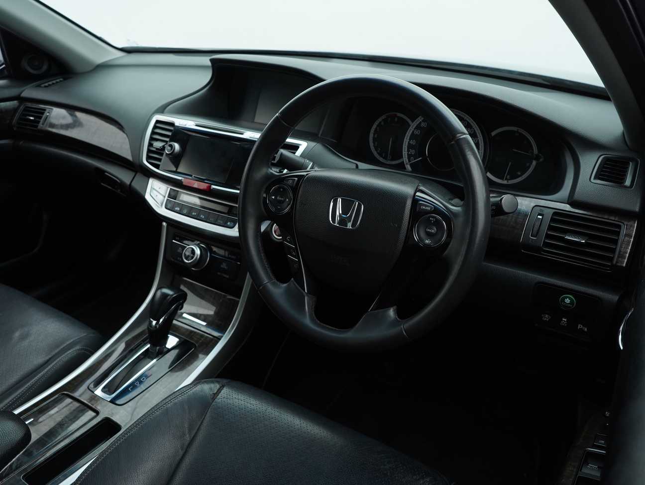 used 2015 Honda Accord VTi-L 2.0