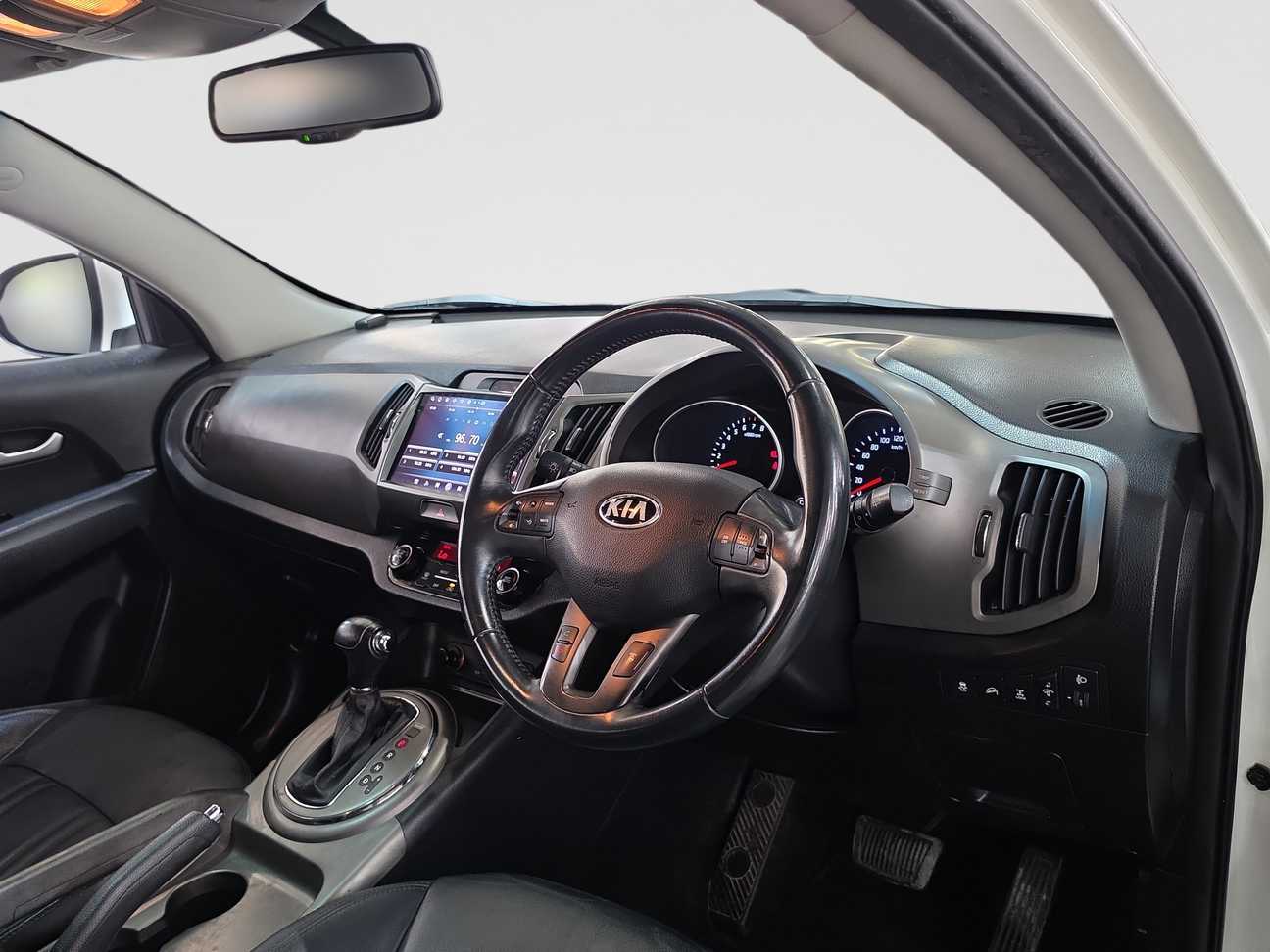 terpakai 2014 Kia Sportage  2.0