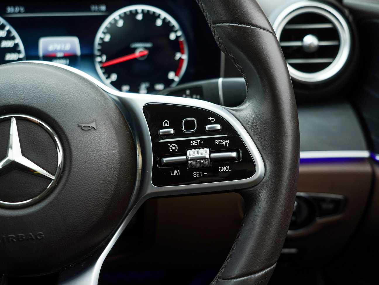 used 2019 Mercedes-Benz E200 SportStyle Avantgarde 2.0