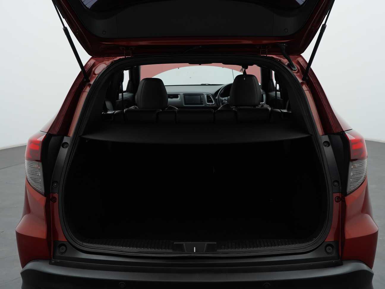 terpakai 2021 Honda HR-V RS 1.8