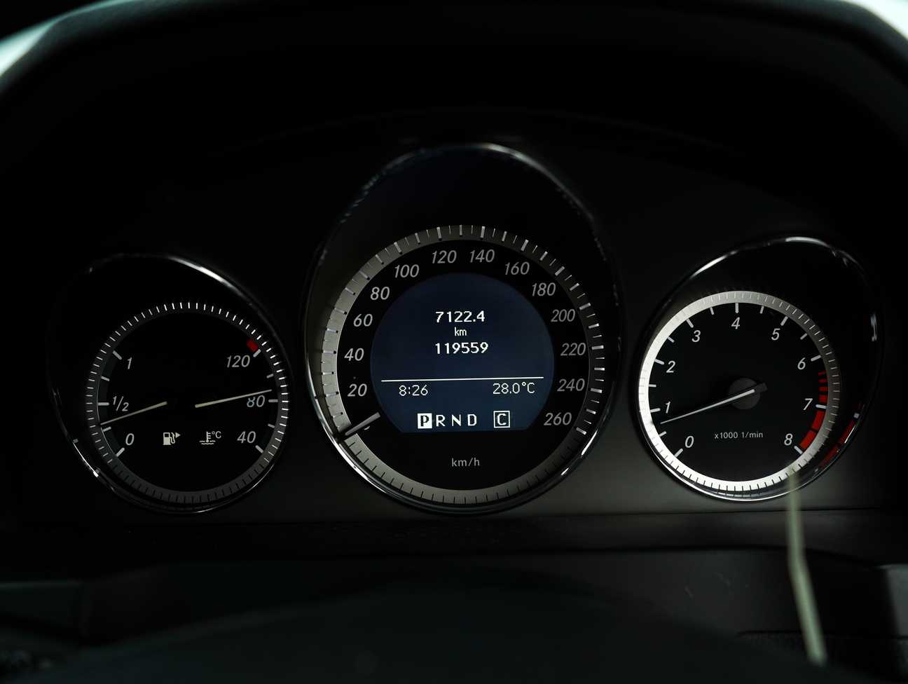 terpakai 2010 Mercedes-Benz C 200 CGI 1.8