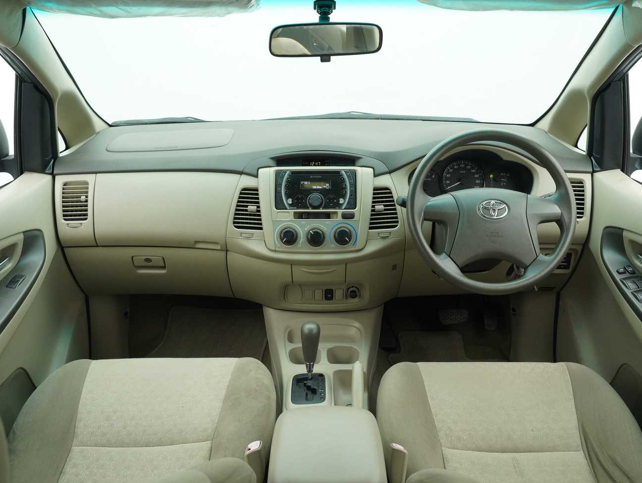 used 2014 Toyota Innova E 2.0