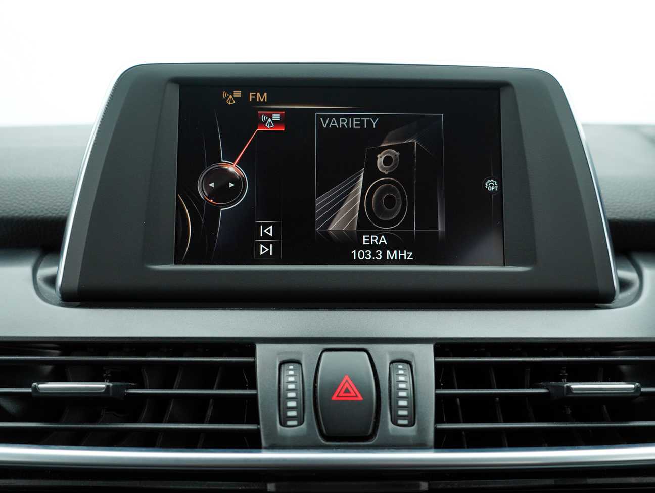 terpakai 2016 BMW 218i Active Tourer 1.5