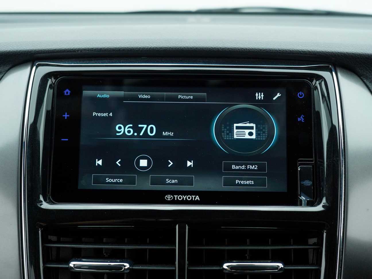 used 2021 Toyota Yaris E 1.5