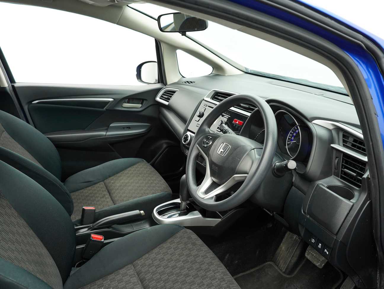 used 2015 Honda Jazz E 1.5