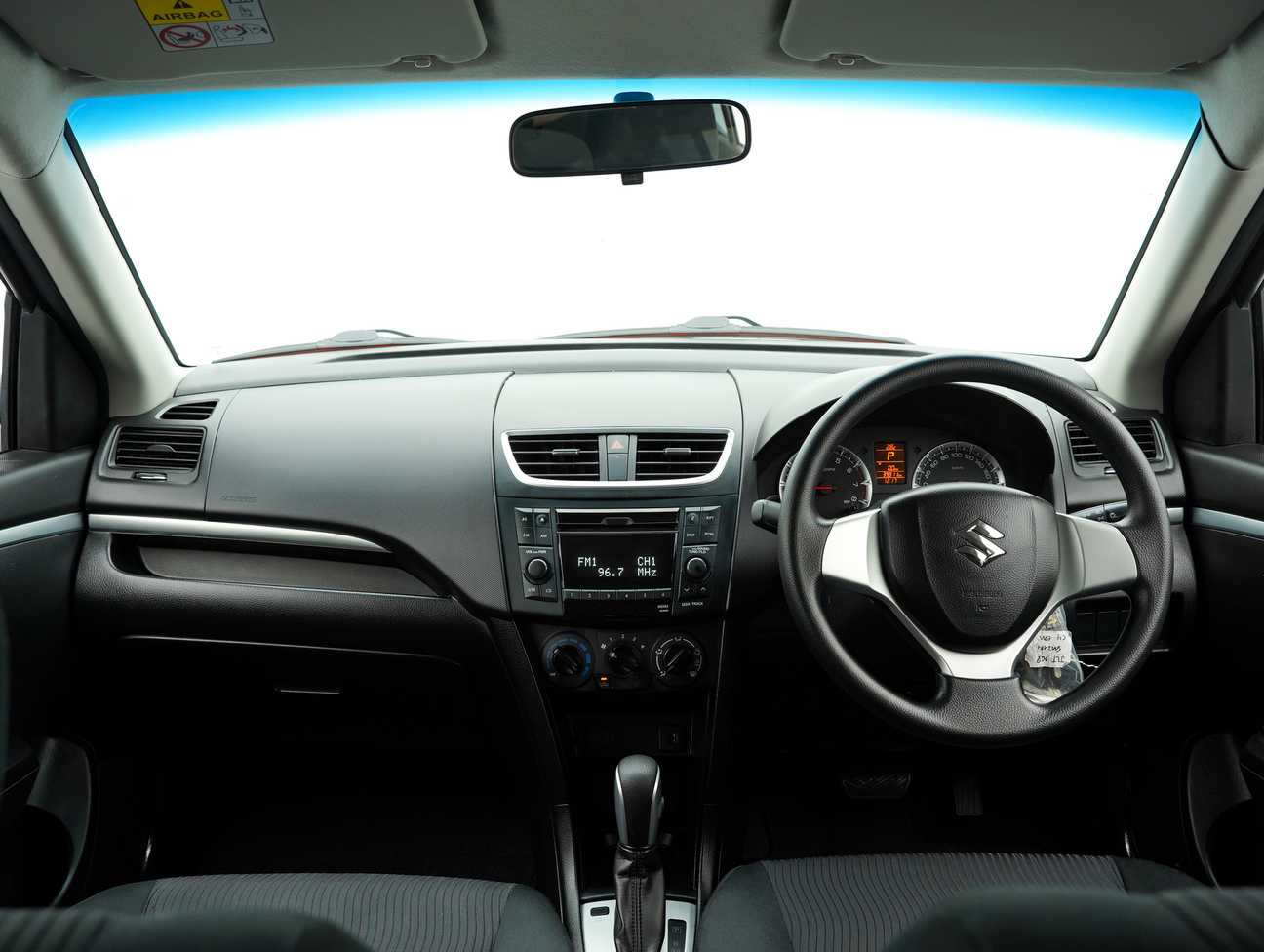 used 2015 Suzuki Swift GL 1.4