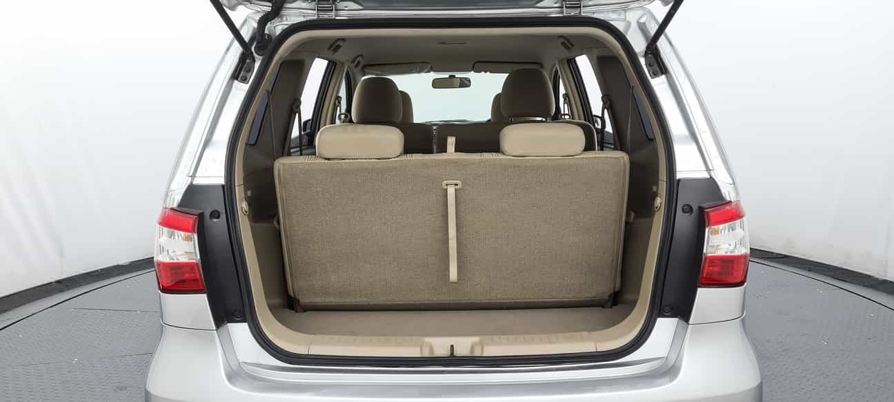 used 2017 Nissan GRAND LIVINA CLASSIC/COMFORT 1.6