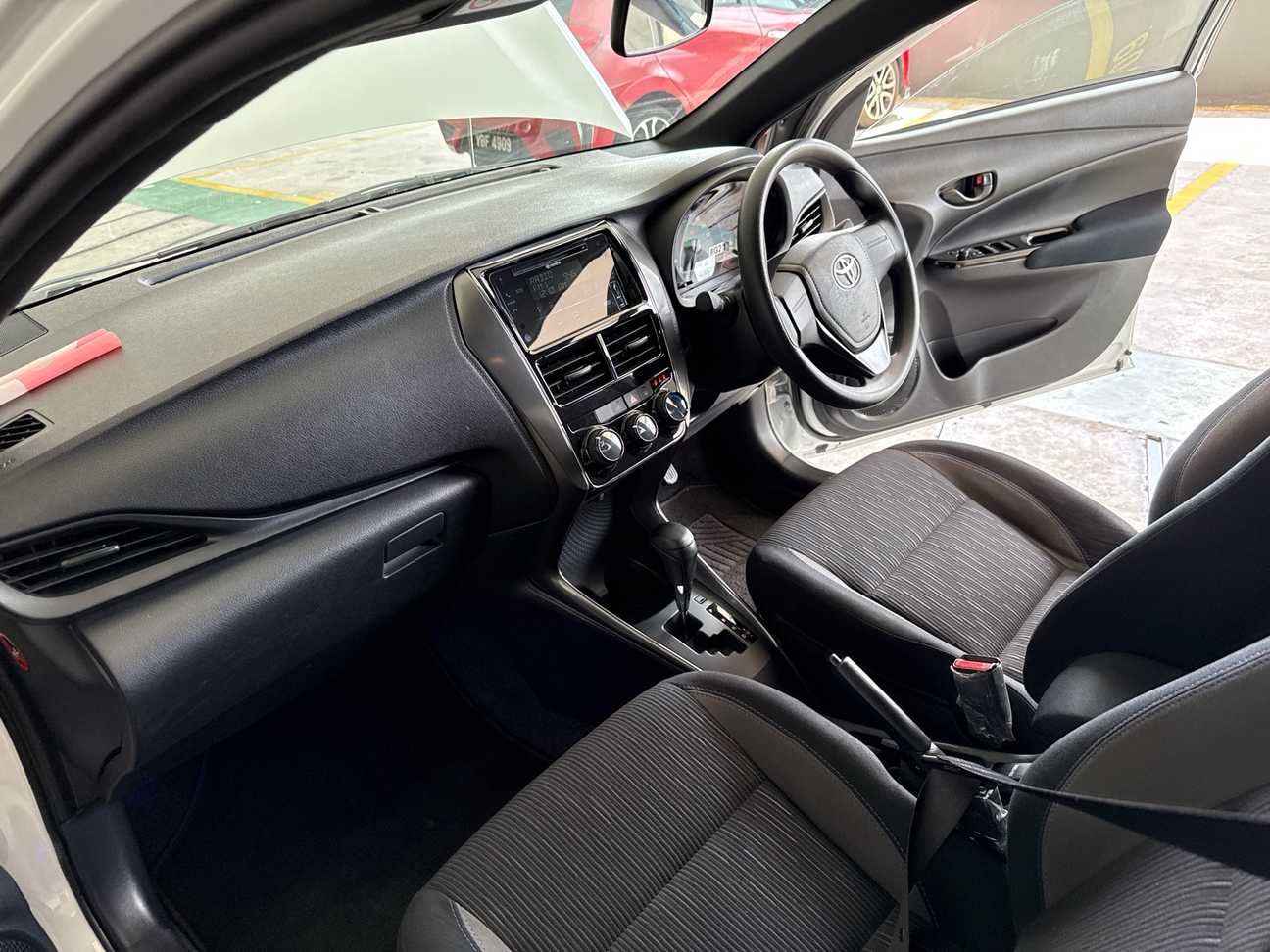 terpakai 2023 Toyota Yaris J 1.5