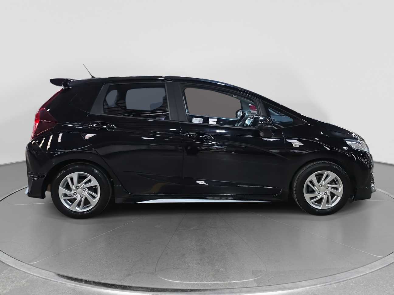 terpakai 2014 Honda Jazz E 1.5