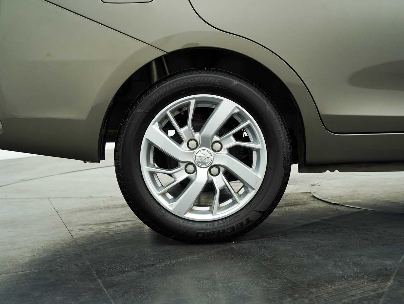 terpakai 2022 Proton Saga Premium 1.3