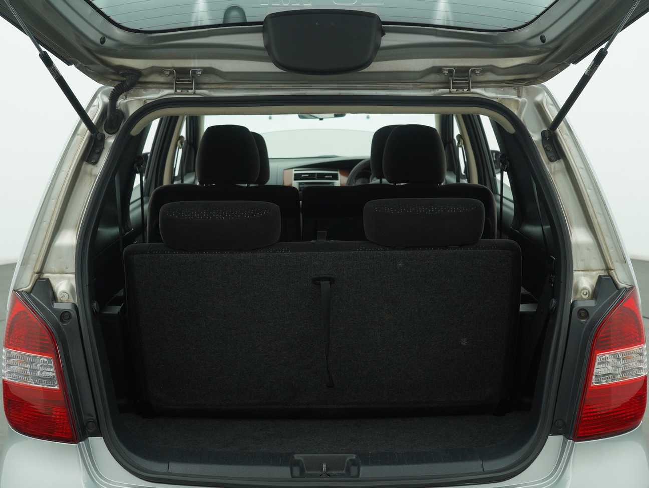 used 2012 Nissan Grand Livina CVTC Comfort 1.8