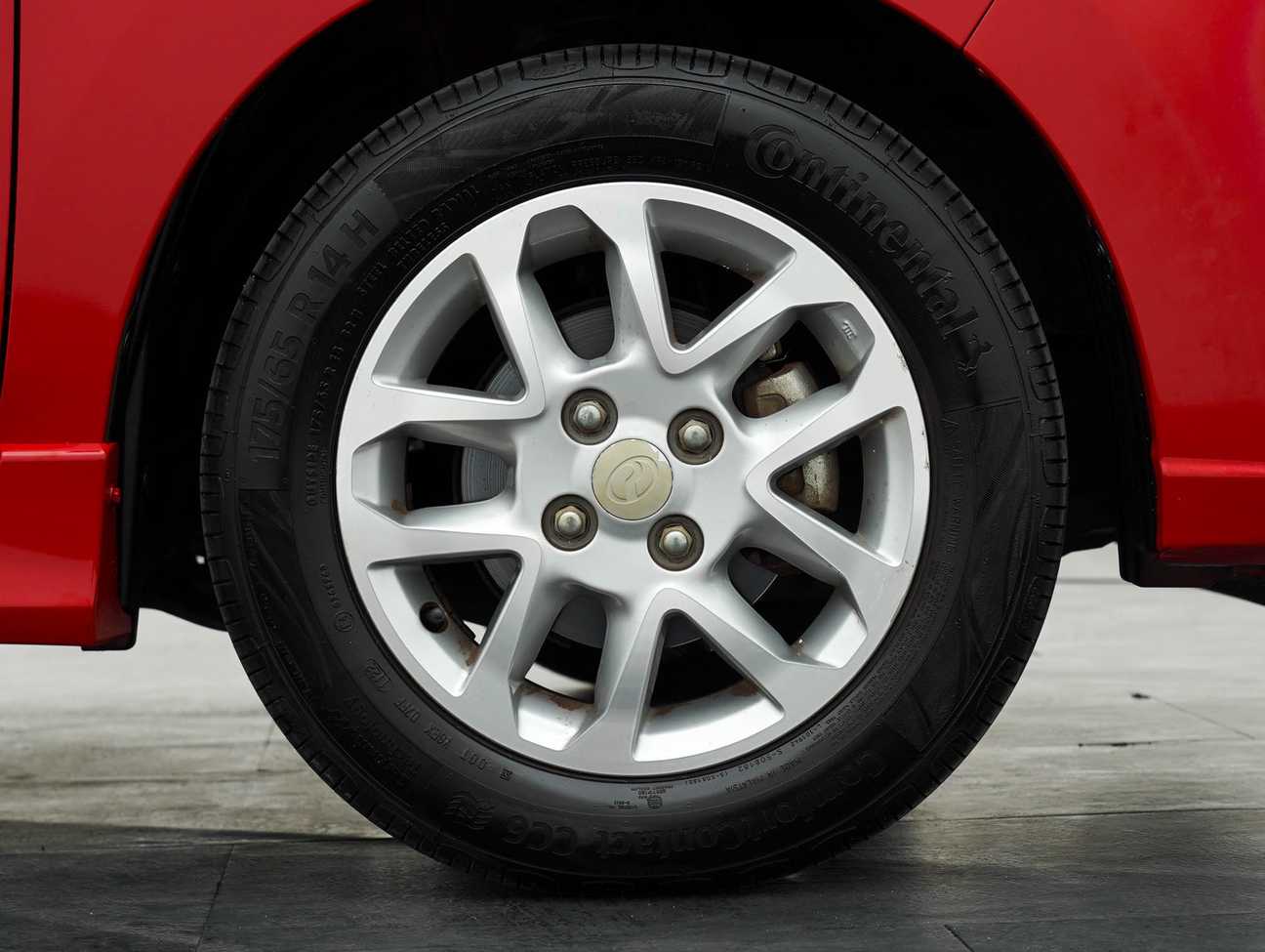 terpakai 2016 Perodua AXIA Advance 1.0