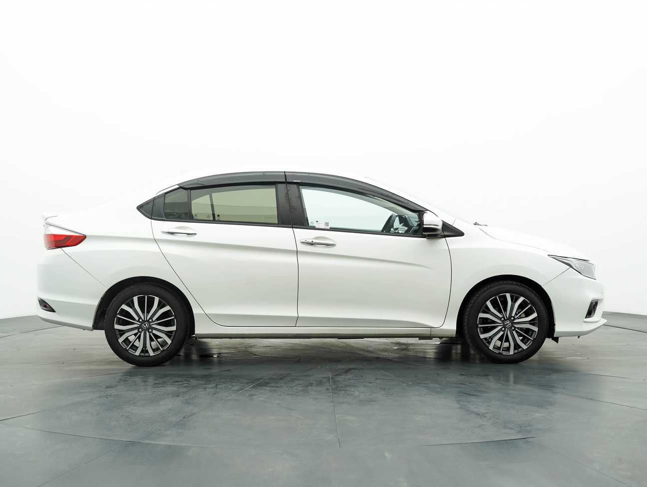 used 2019 Honda CITY V 1.5