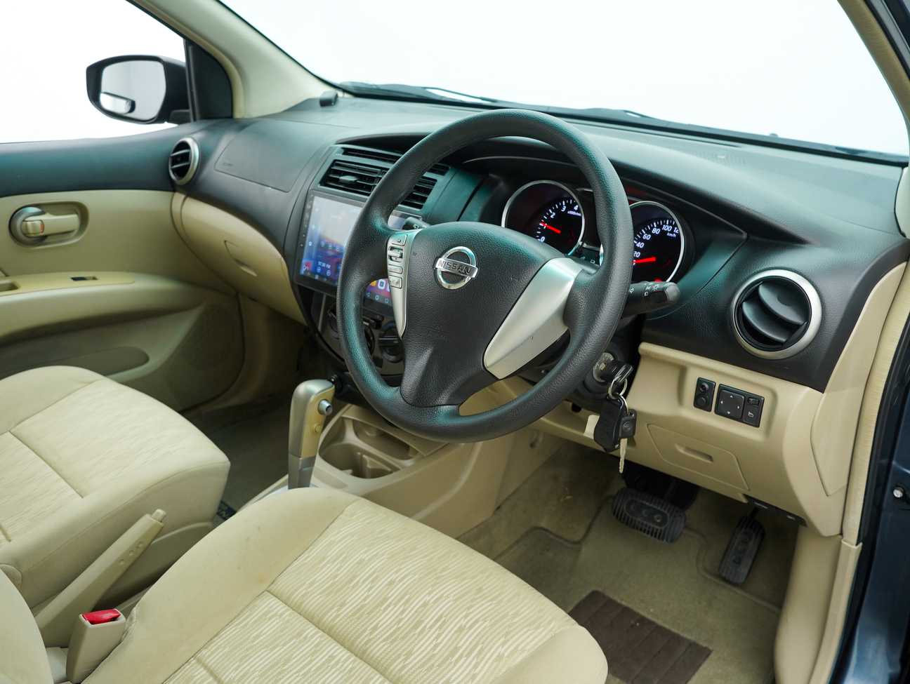 used 2013 Nissan Grand Livina Comfort 1.6