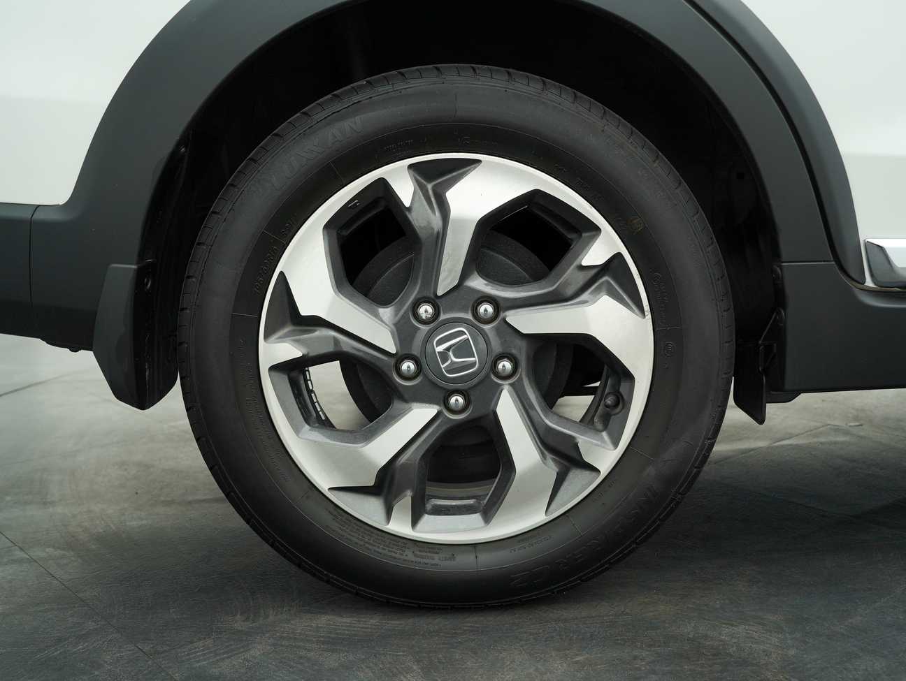 used 2018 Honda BR-V V 1.5