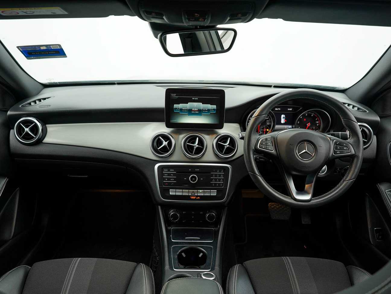 terpakai 2017 Mercedes-Benz GLA200  1.6