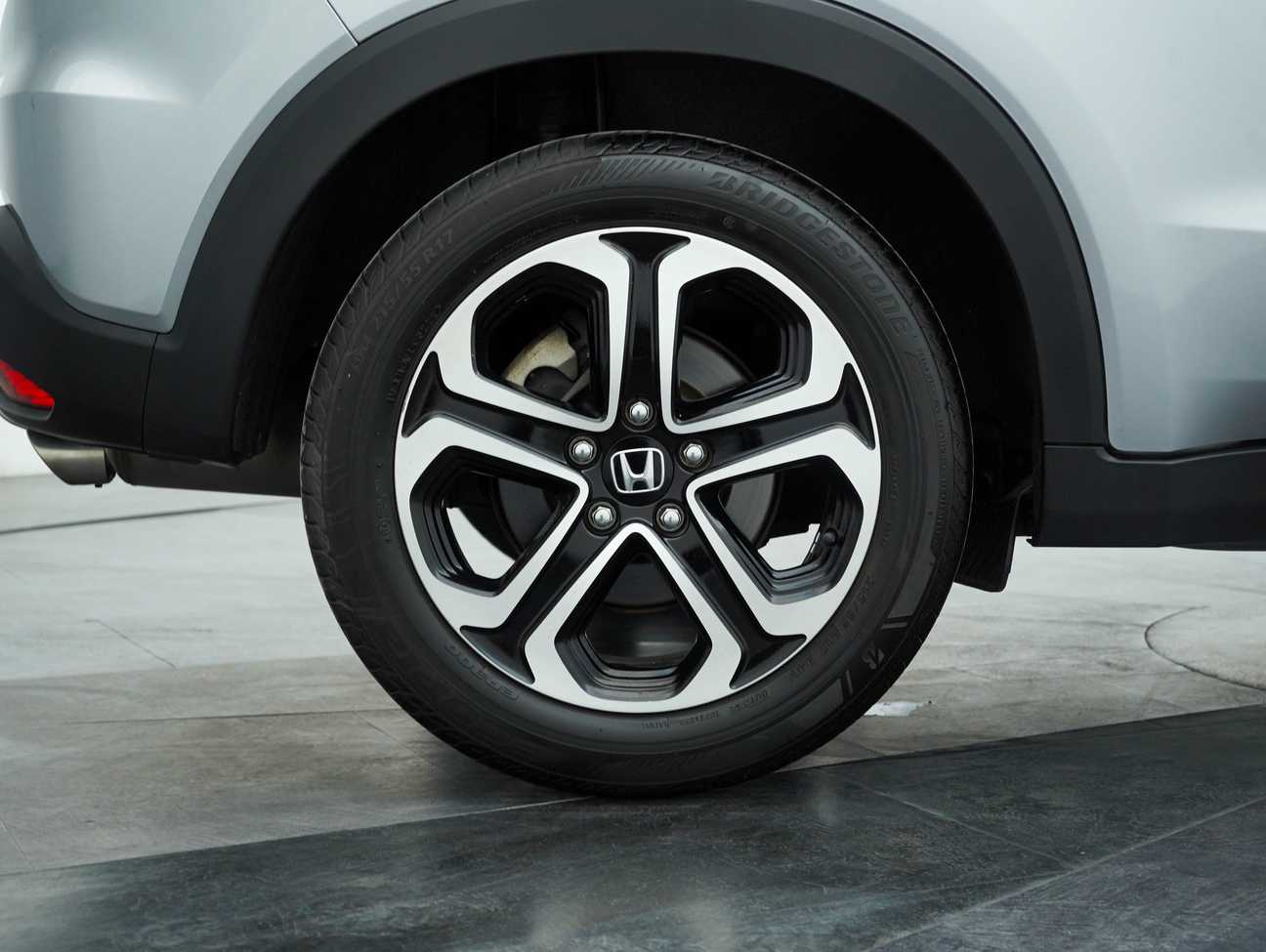 used 2017 Honda HR-V V 1.8