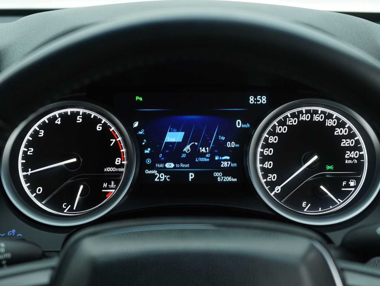 used 2019 Toyota Camry V 2.5