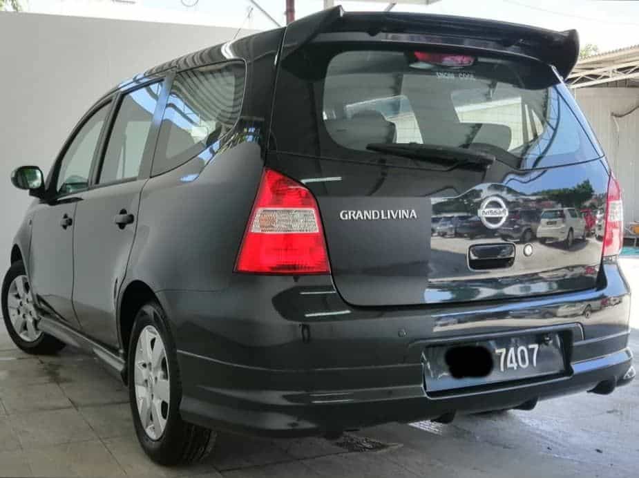 terpakai 2011 Nissan GRAND LIVINA CLASSIC/COMFORT 1.6
