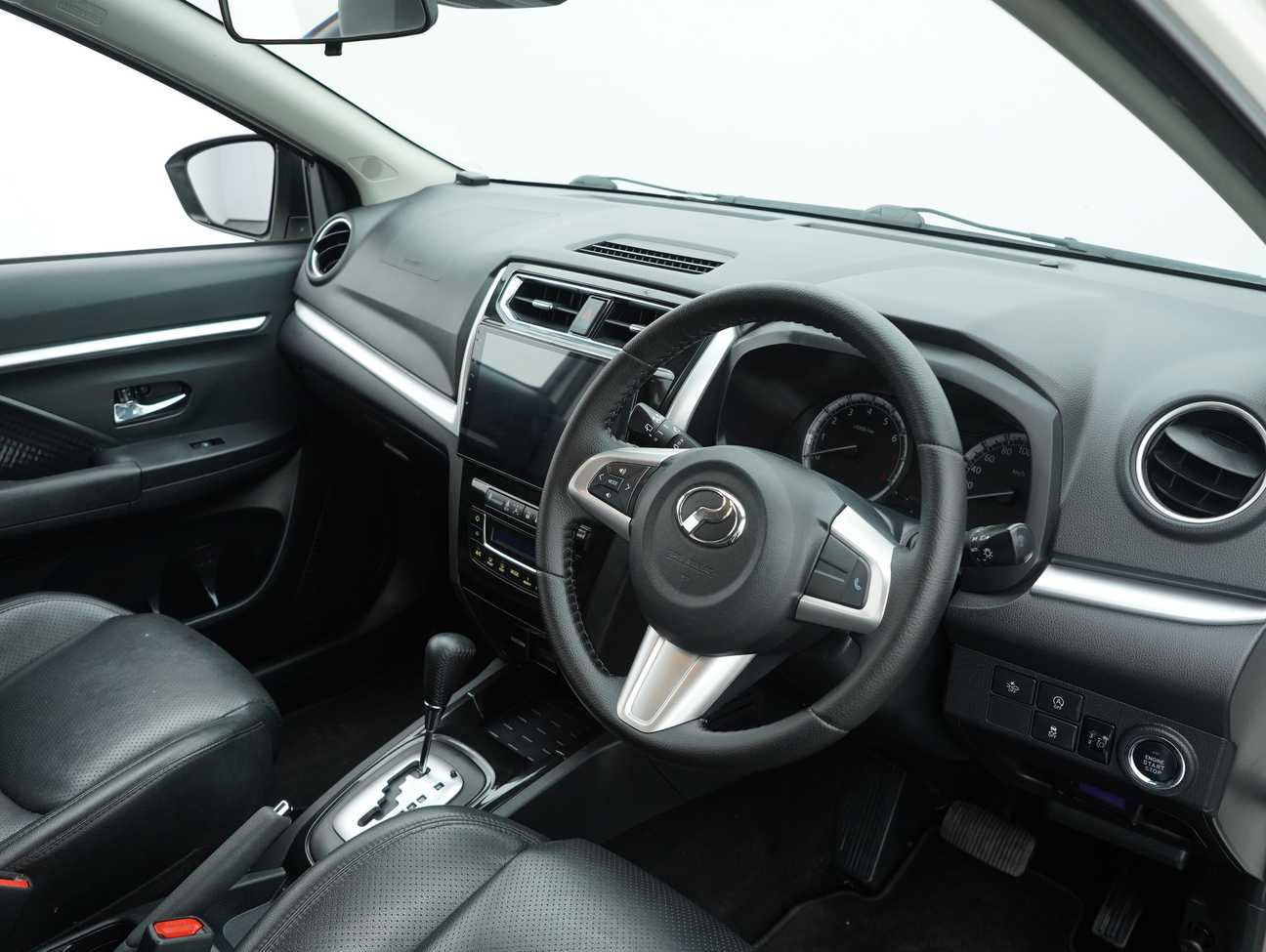 terpakai 2021 Perodua Aruz AV 1.5