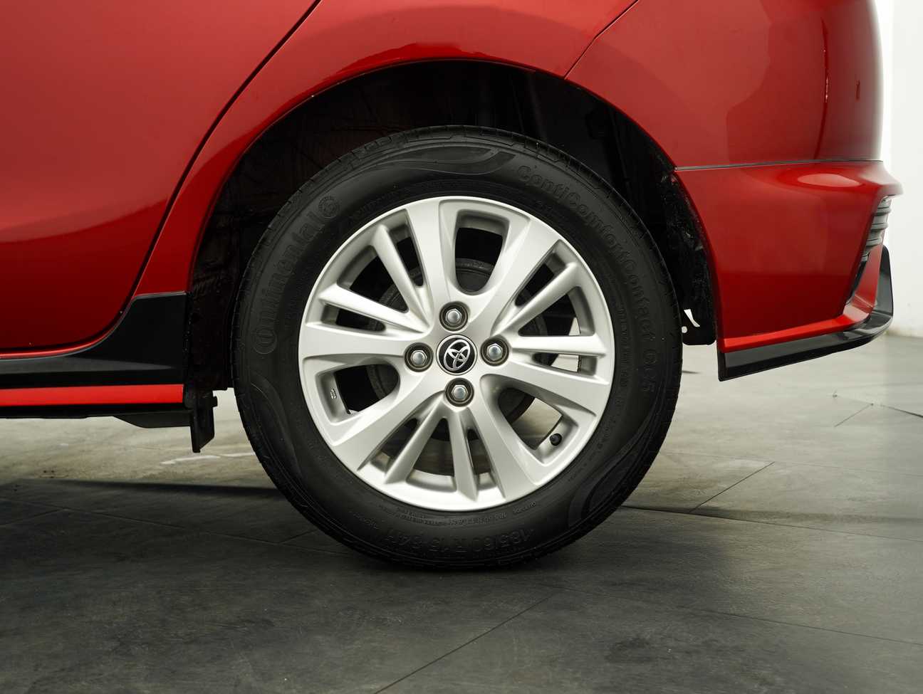 used 2020 Toyota Yaris J 1.5