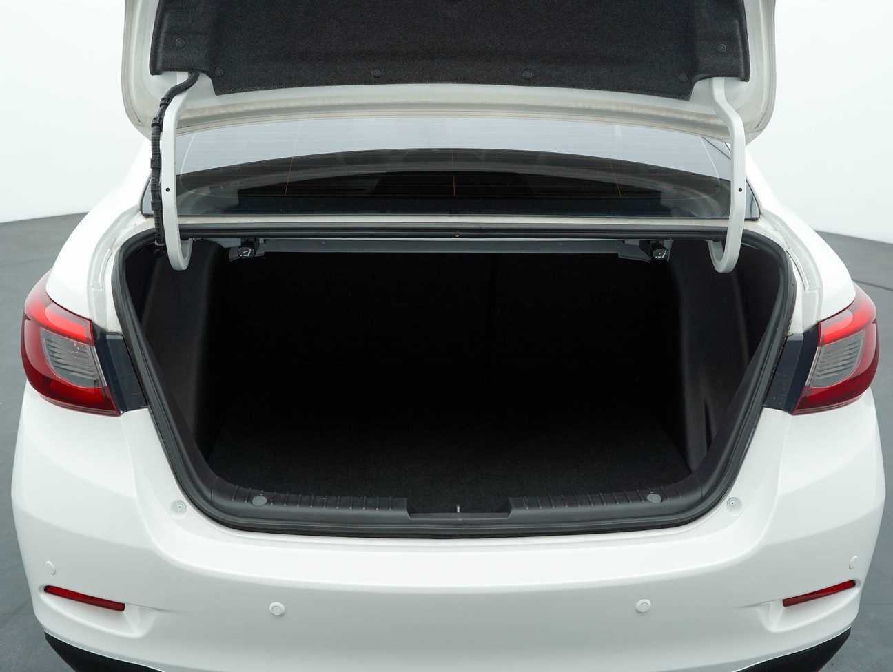 terpakai 2017 Mazda 2 SKYACTIV-G (Halogen Headlight) 1.5