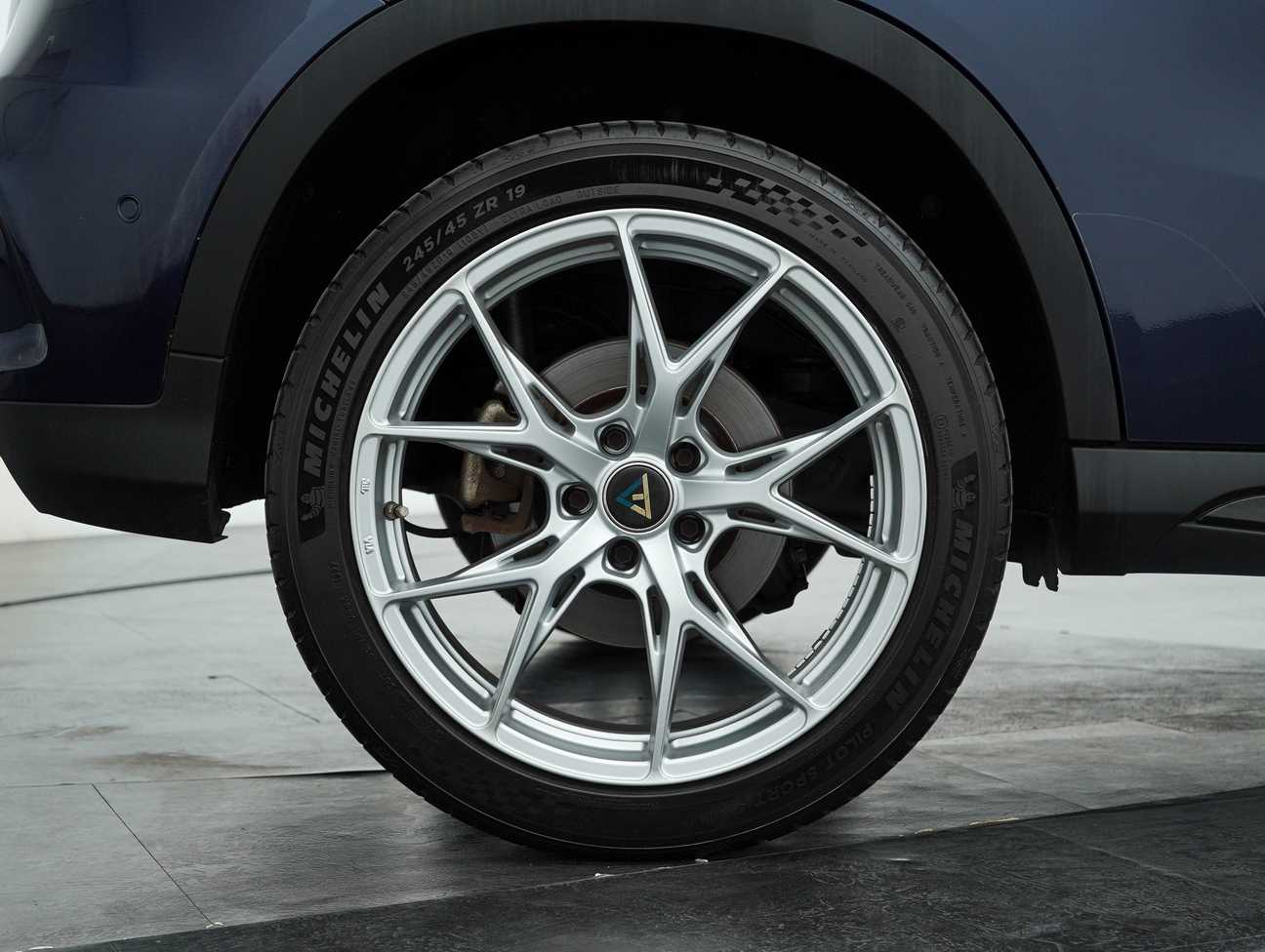 terpakai 2017 Mercedes-Benz GLA250 4MATIC 2.0