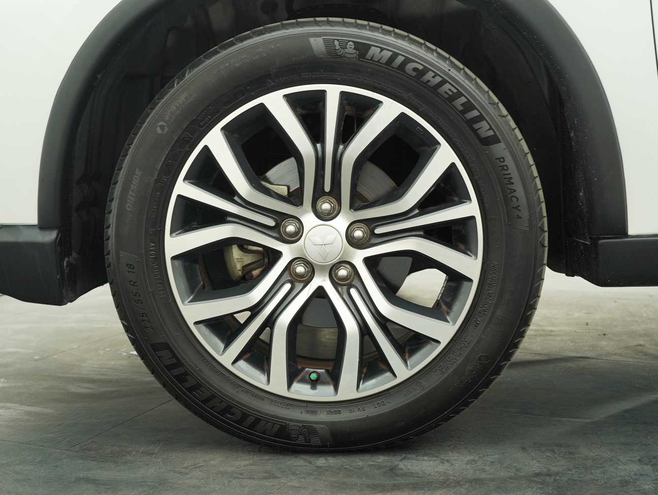 used 2016 Mitsubishi Outlander  2.4