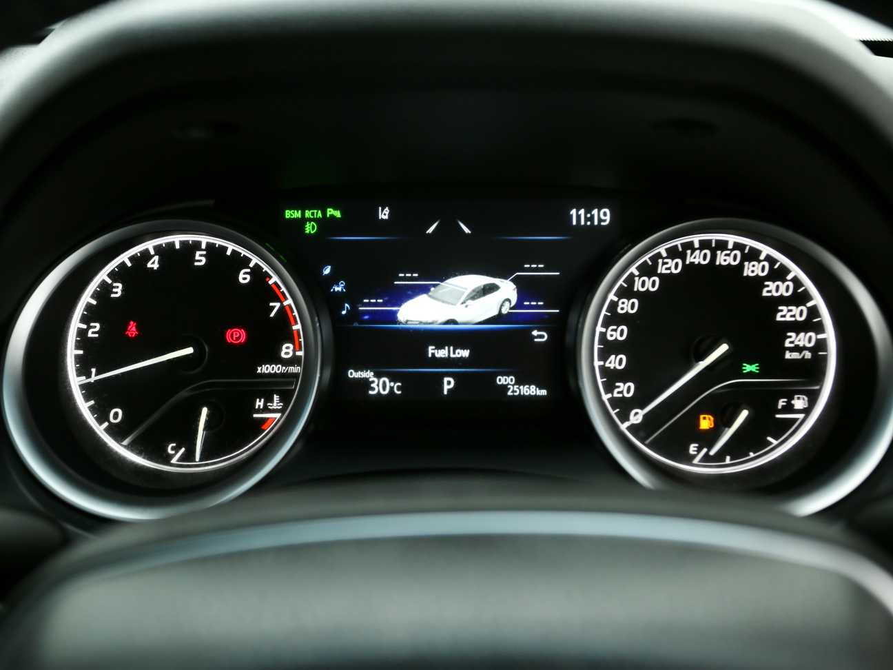 used 2019 Toyota Camry V 2.5