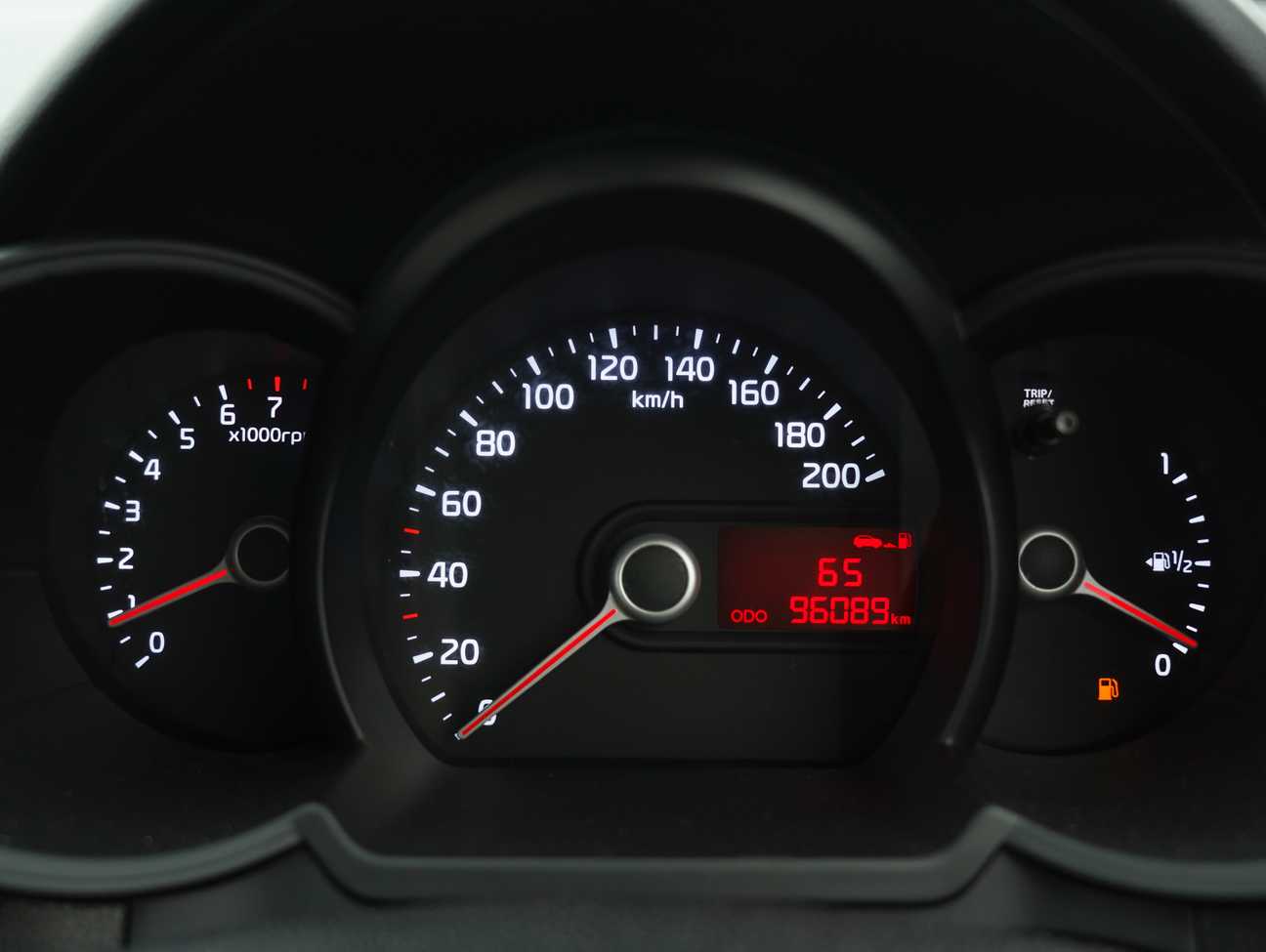 terpakai 2015 Kia Picanto  1.2