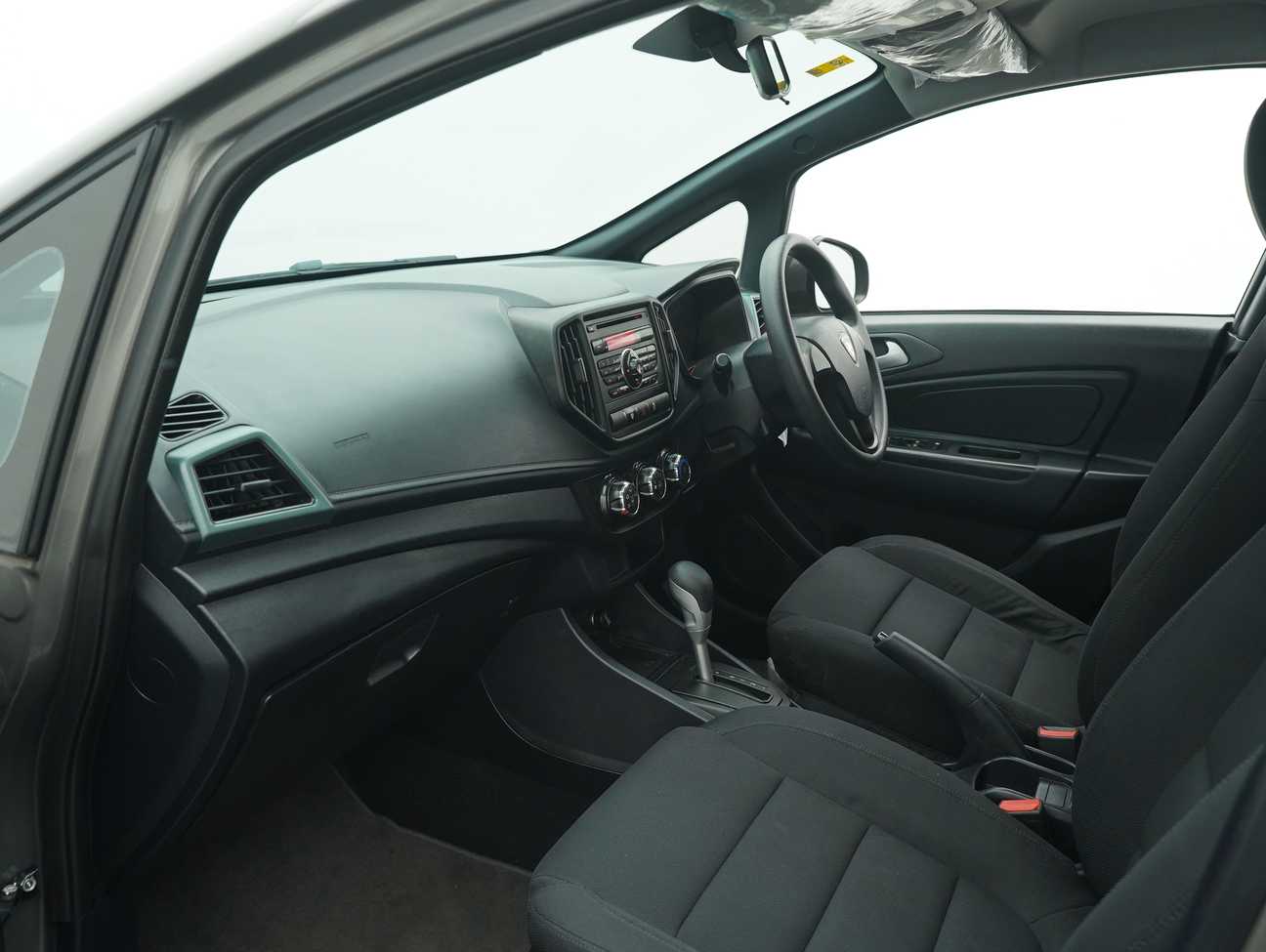 terpakai 2015 Proton Iriz Standard 1.3