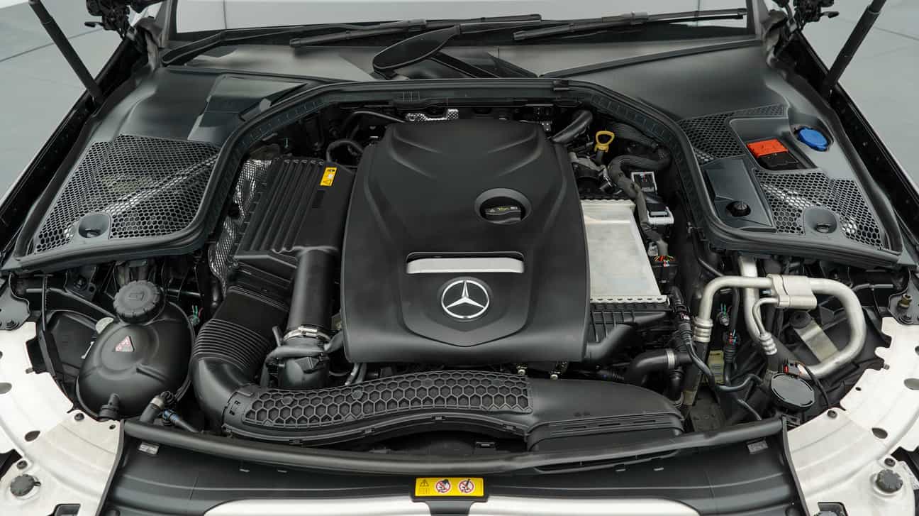 terpakai 2018 Mercedes-Benz C 200 2.0