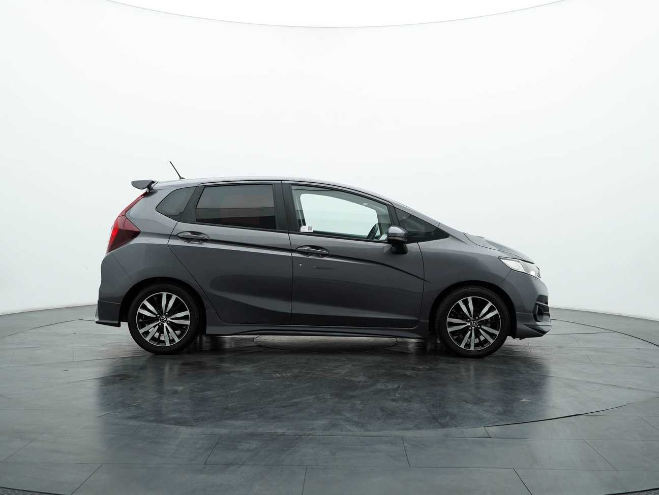 used 2018 Honda Jazz V 1.5