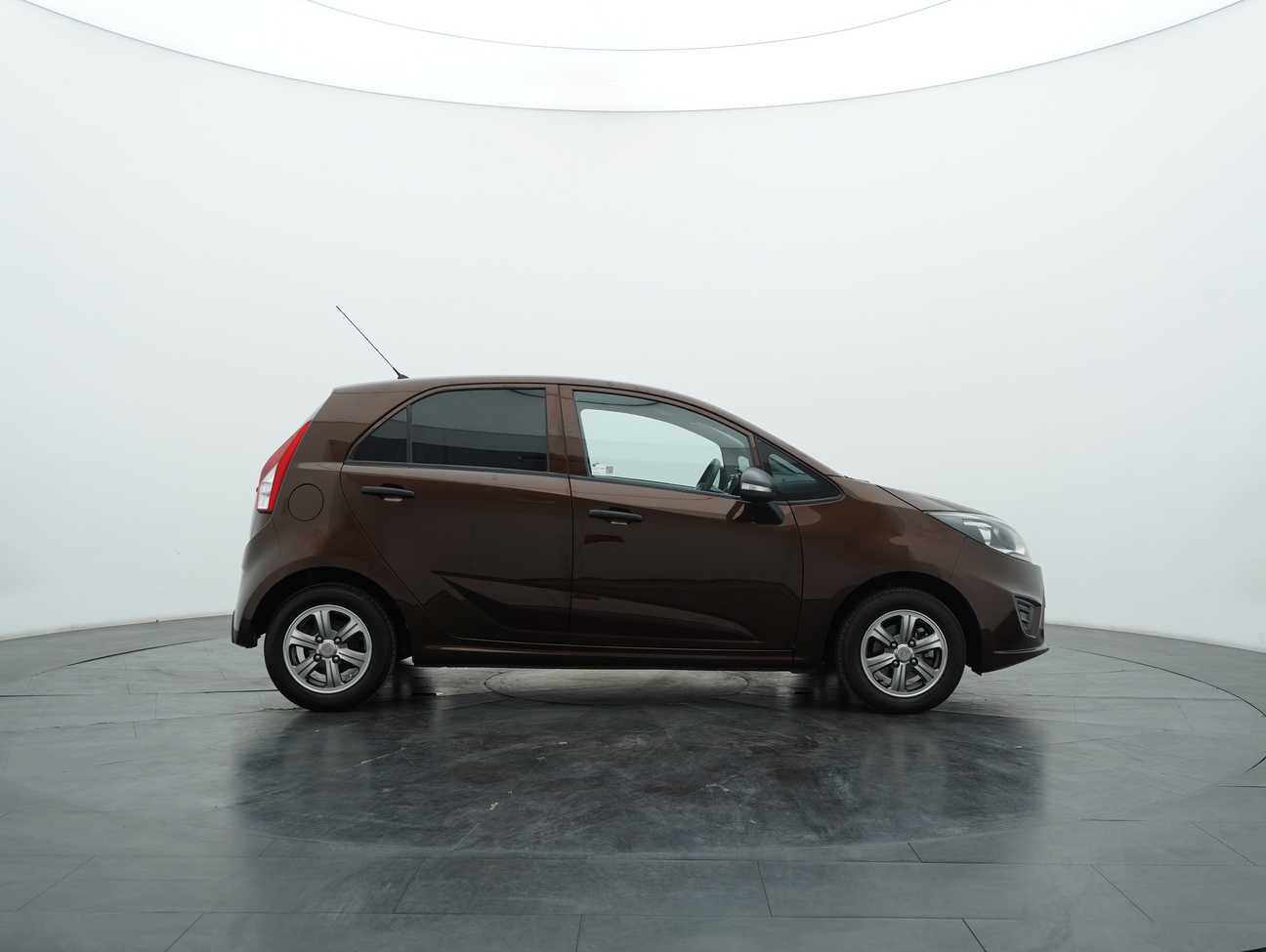 used 2017 Proton Iriz Standard 1.3