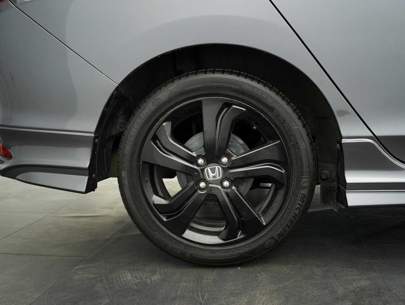 used 2015 Honda City V 1.5