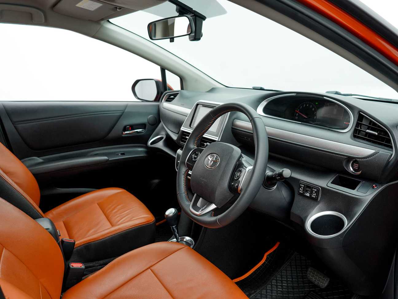 used 2018 Toyota Sienta V 1.5