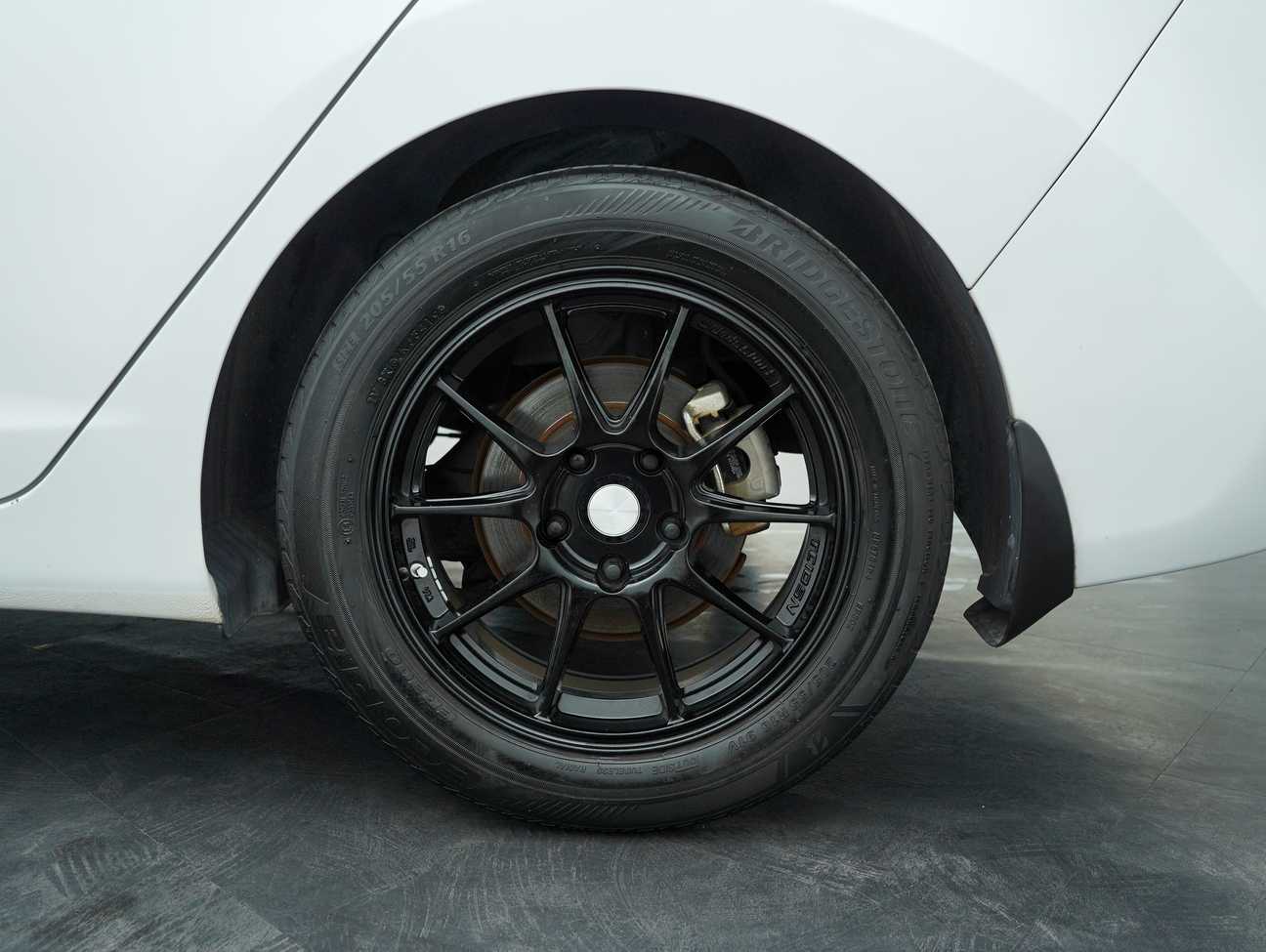 terpakai 2013 Inokom Elantra  1.6