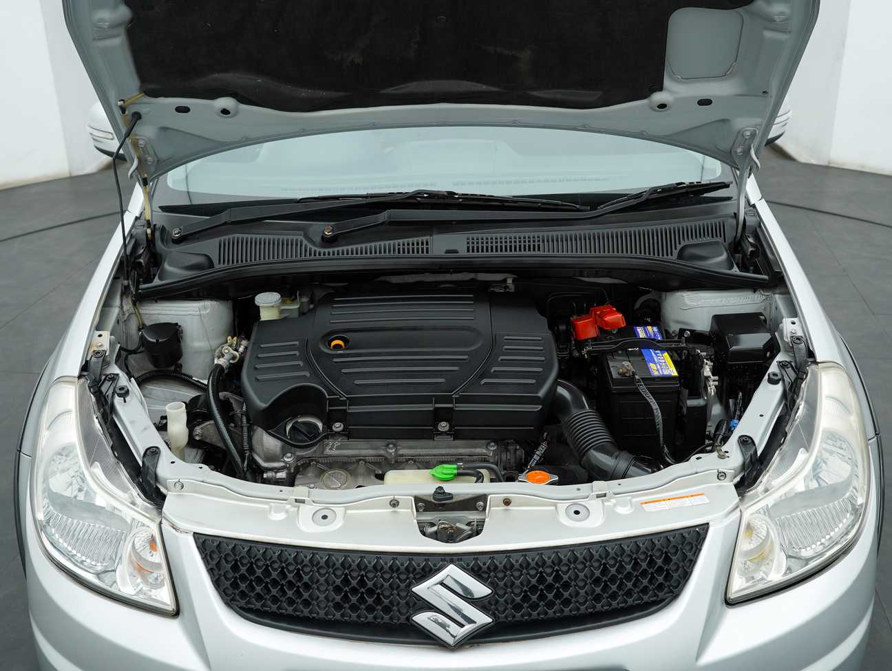 terpakai 2011 Suzuki SX4  1.6