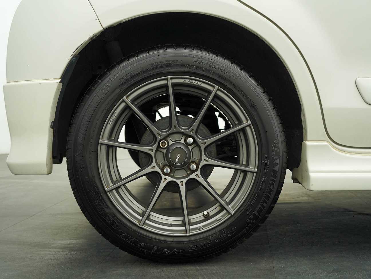 terpakai 2013 Perodua Myvi Extreme 1.5